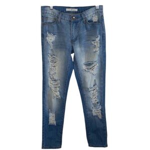 KANCAN LIGHT WASHED DISTRESSED SKINNY JEANS